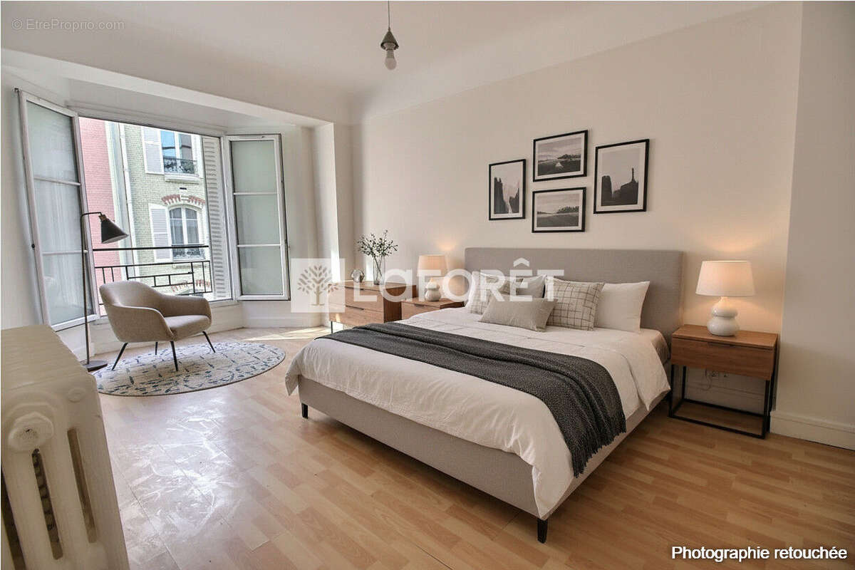 Appartement à LA GARENNE-COLOMBES