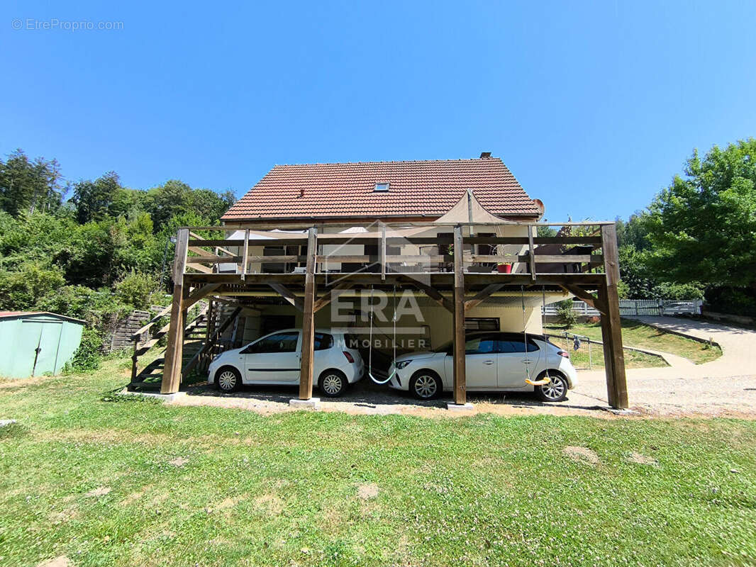 20701 - Maison dans un village prisé avec accès direct à la nationale 2 - photo 11