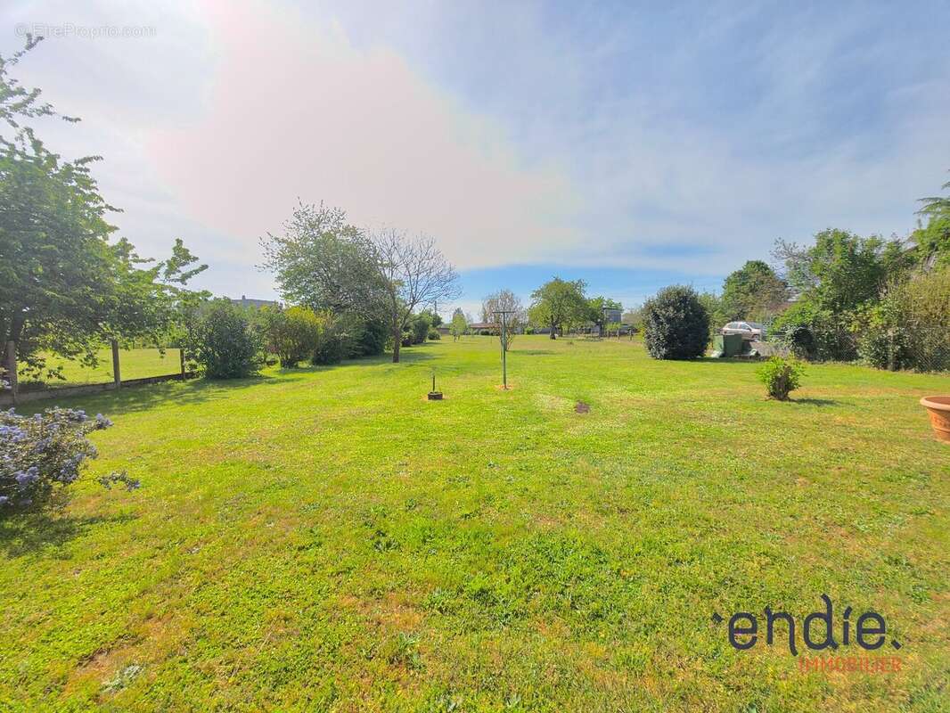 Maison à CHANTENAY-SAINT-IMBERT