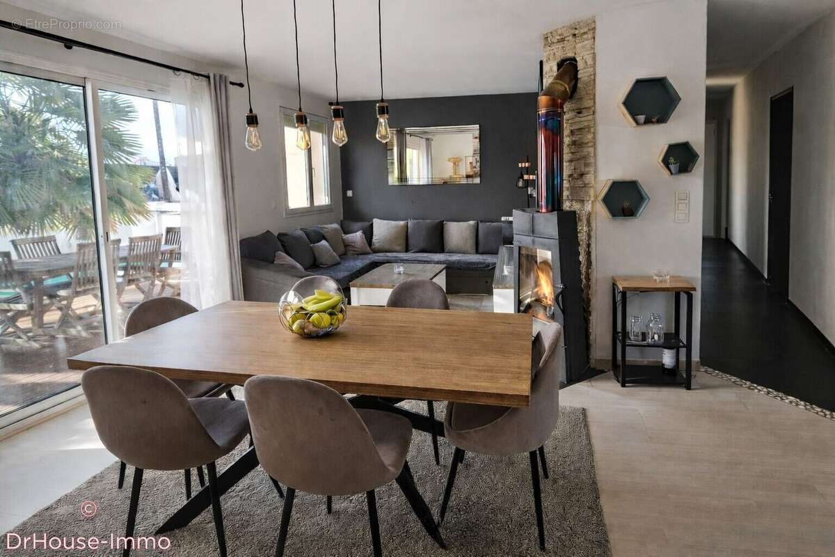 Maison à ROSNY-SUR-SEINE