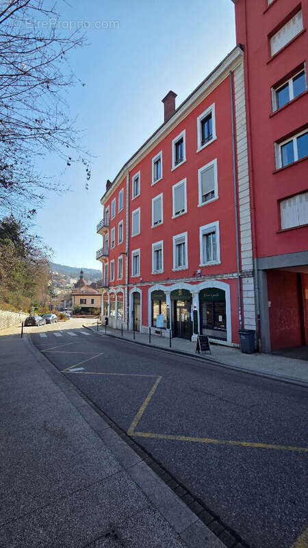 Appartement à BELLEGARDE-SUR-VALSERINE