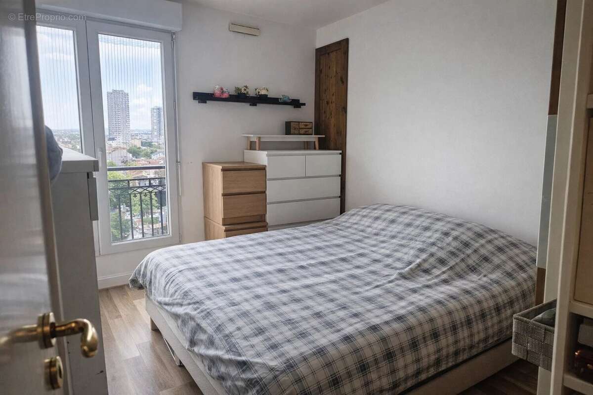 Appartement à THIAIS