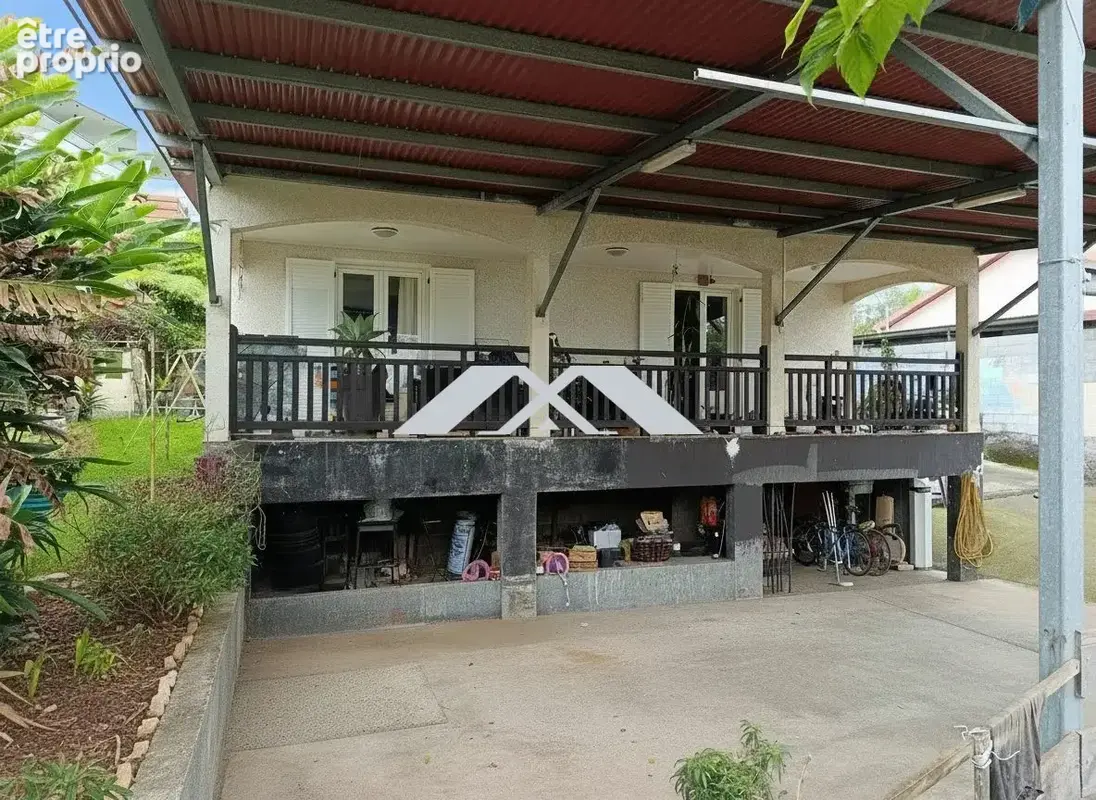 Maison 6 pièces 126 m² à vendre à Les Trois-Bassins (97426) - photo 3