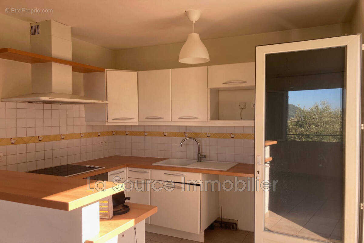 Maison 104 m² à Vidauban  - photo 2