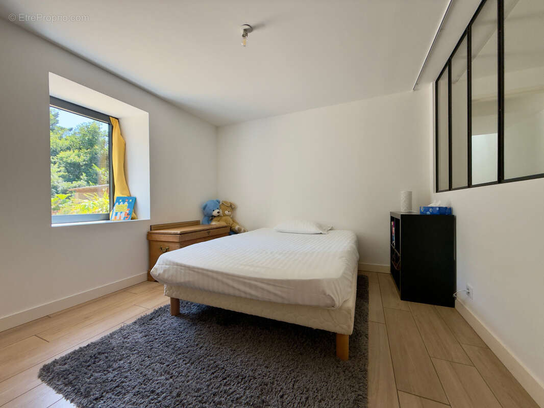 TREMEOC (29) – Corps de ferme rénové de 225 m² au sol avec piscine, studio indépendant, penty et jardin arboré - photo 13