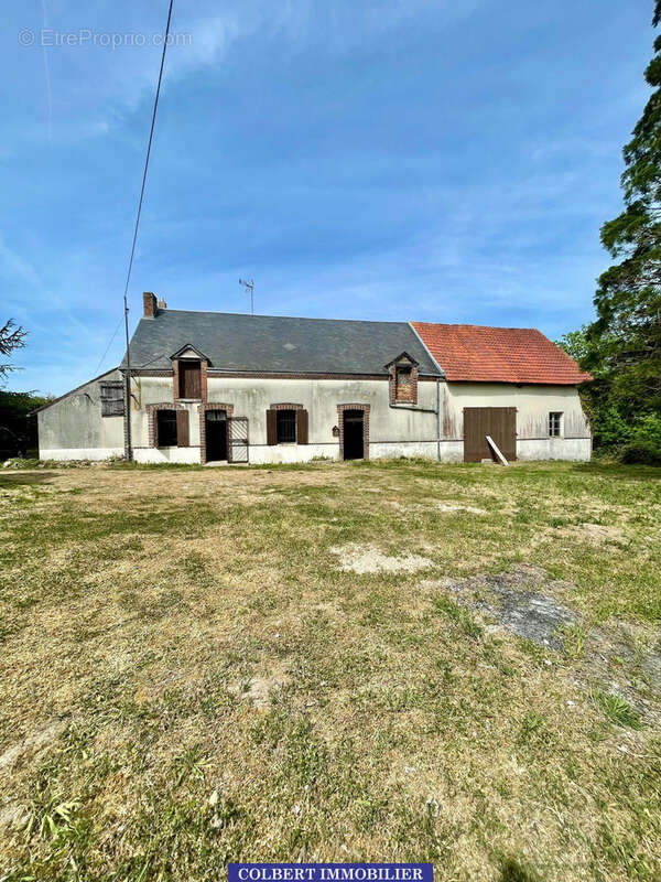 Maison à SAINT-MAURICE-SUR-AVEYRON