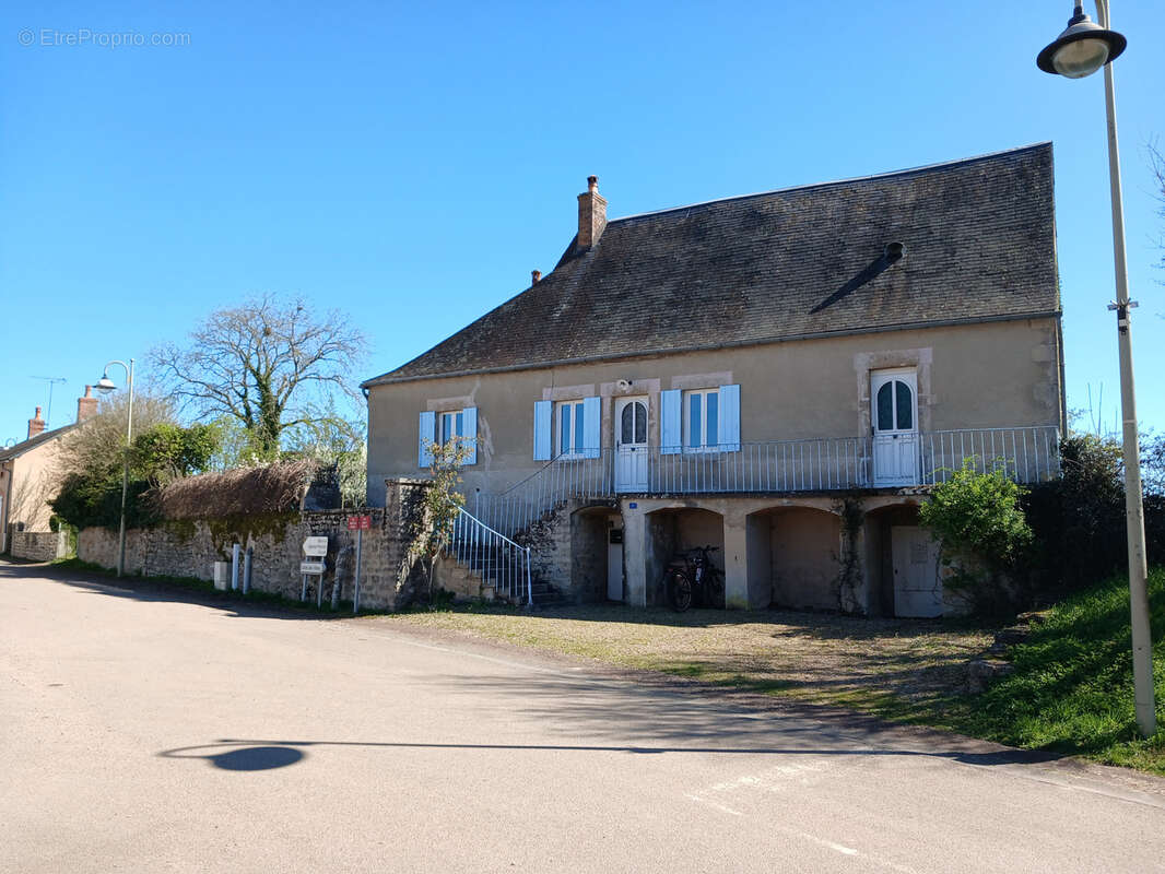 Maison à EPIRY