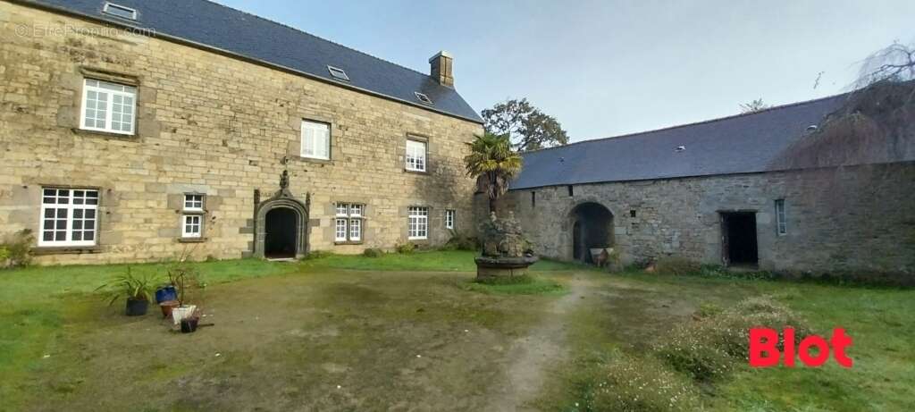 Maison à SAINT-RENAN