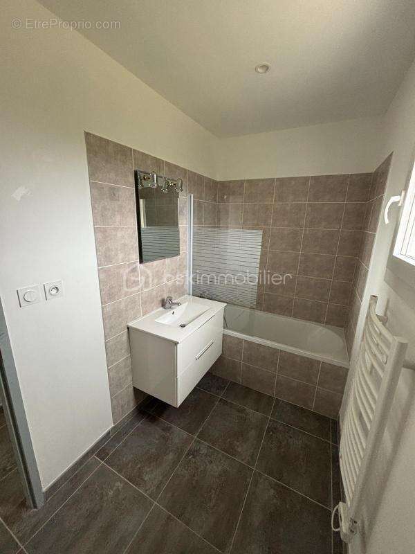 Maison à RIBAUTE-LES-TAVERNES