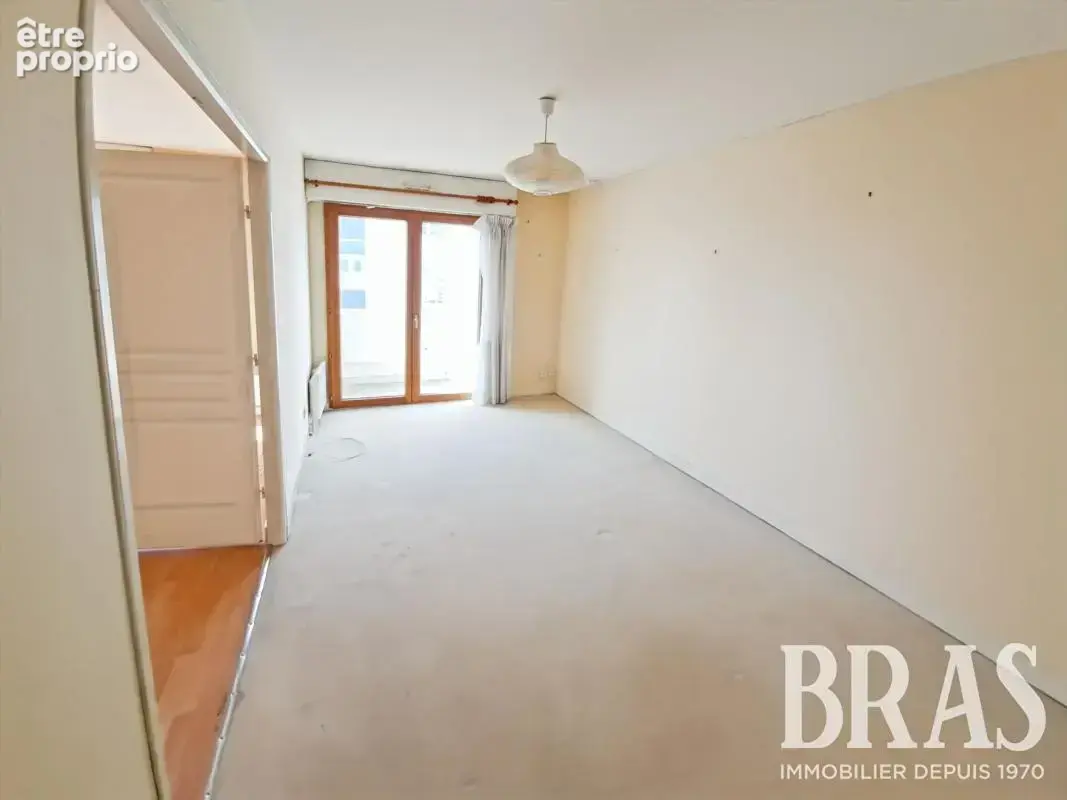 Avenue Camus, appartement avec double garage - photo 7