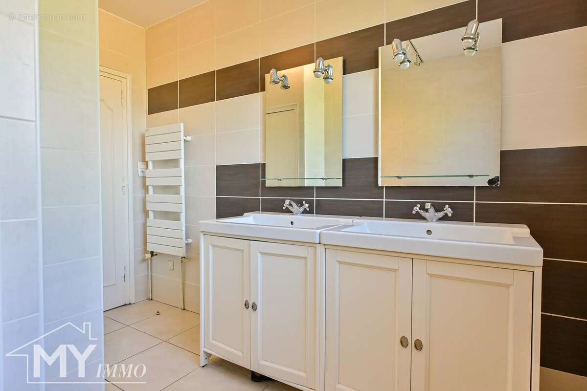 Maison à SAINT-ANTOINE-DE-BREUILH