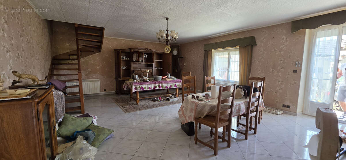 Idéal maison de famille, 160 m2, 5 chambres, dépendances, cour et jardin - photo 3