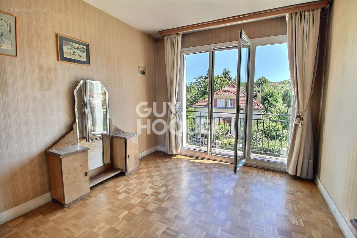 Appartement à CHAVILLE