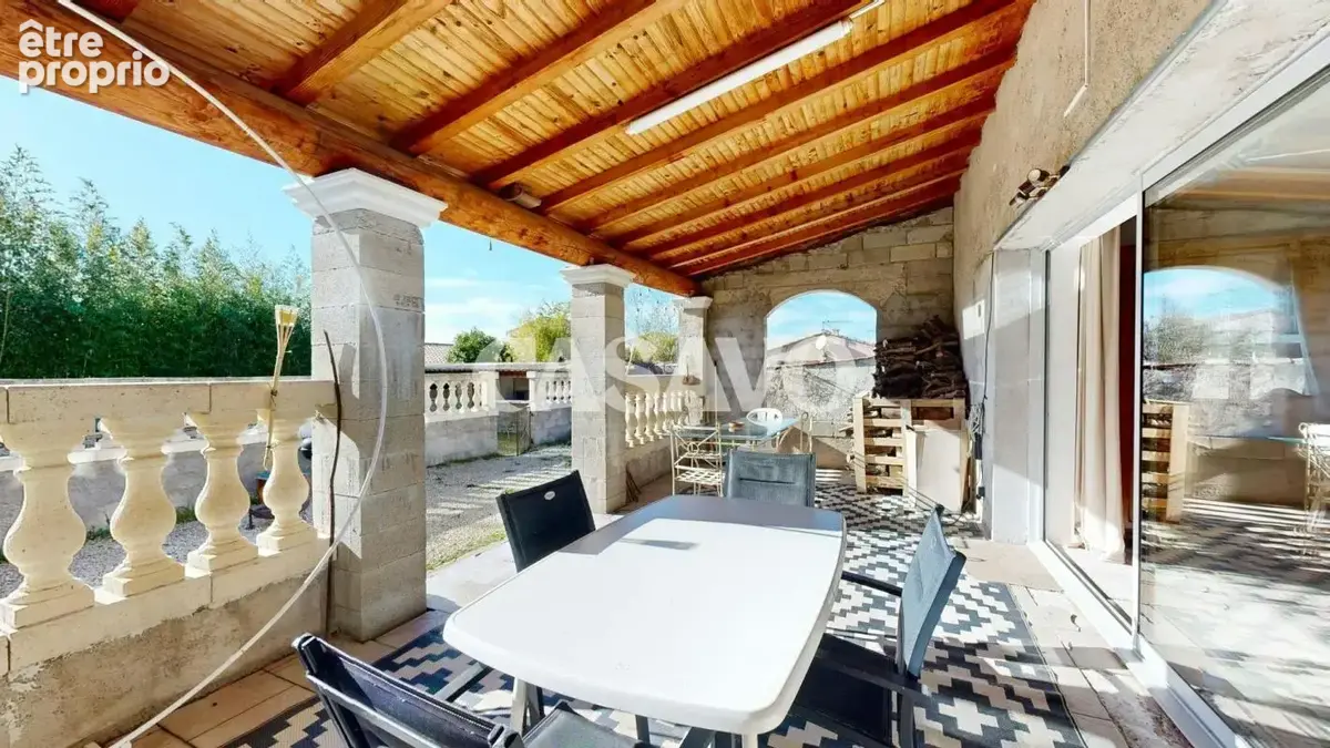 Vente Maison 10 pièces de 231m² - 84300 Taillades - photo 14