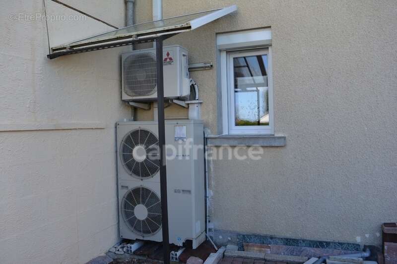 Dpt Cher (18), à vendre proche de NEVERS maison P8   Garage atelier, terrain batir - photo 16