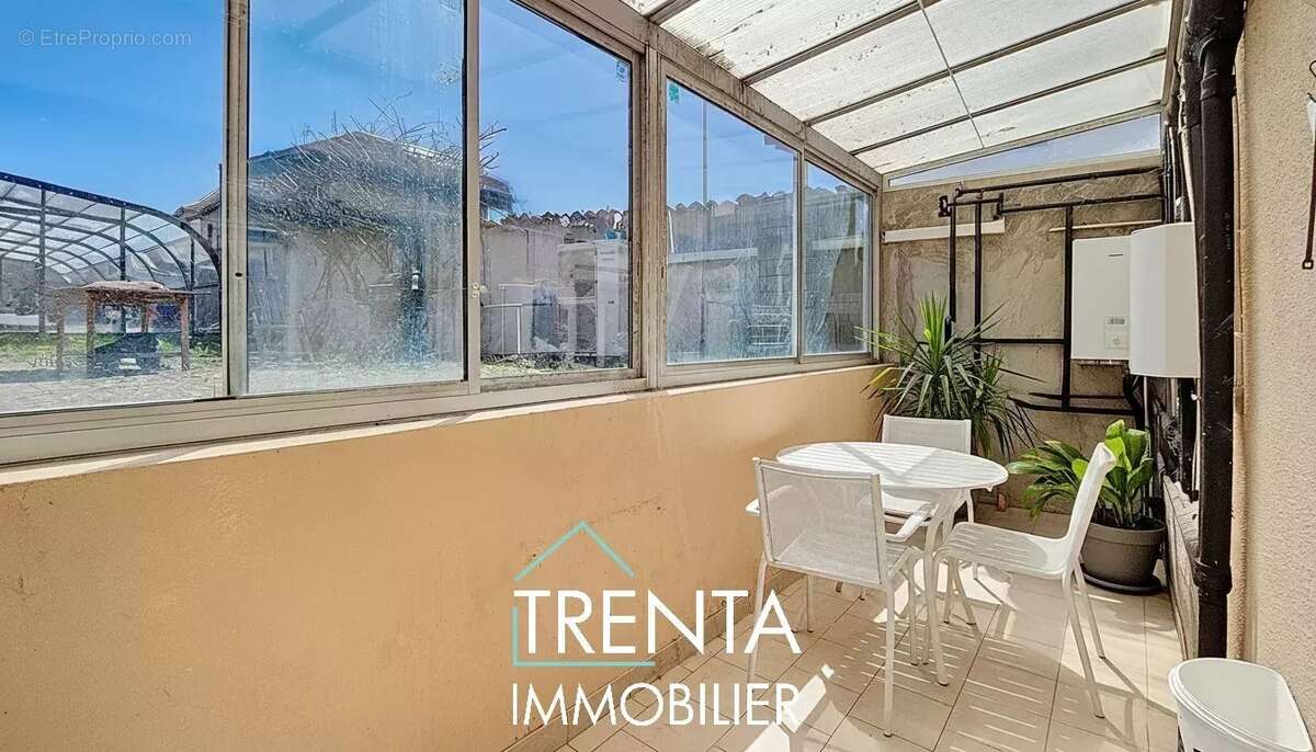 Maison à LA TOUR-DU-PIN