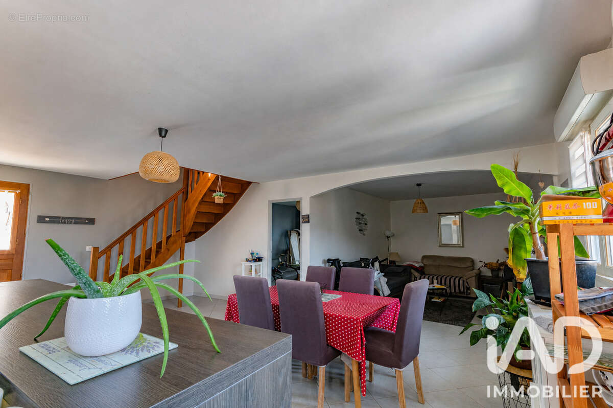 Appartement 99 m² à Gasny  - photo 9