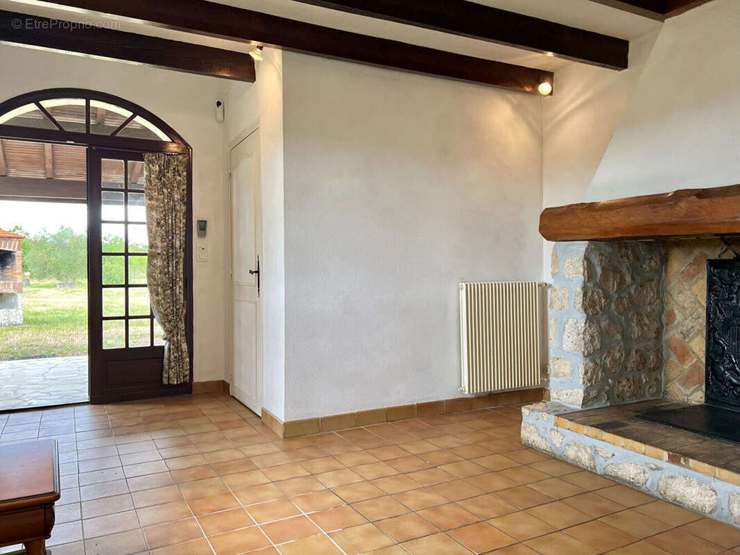 Maison à GENISSAC