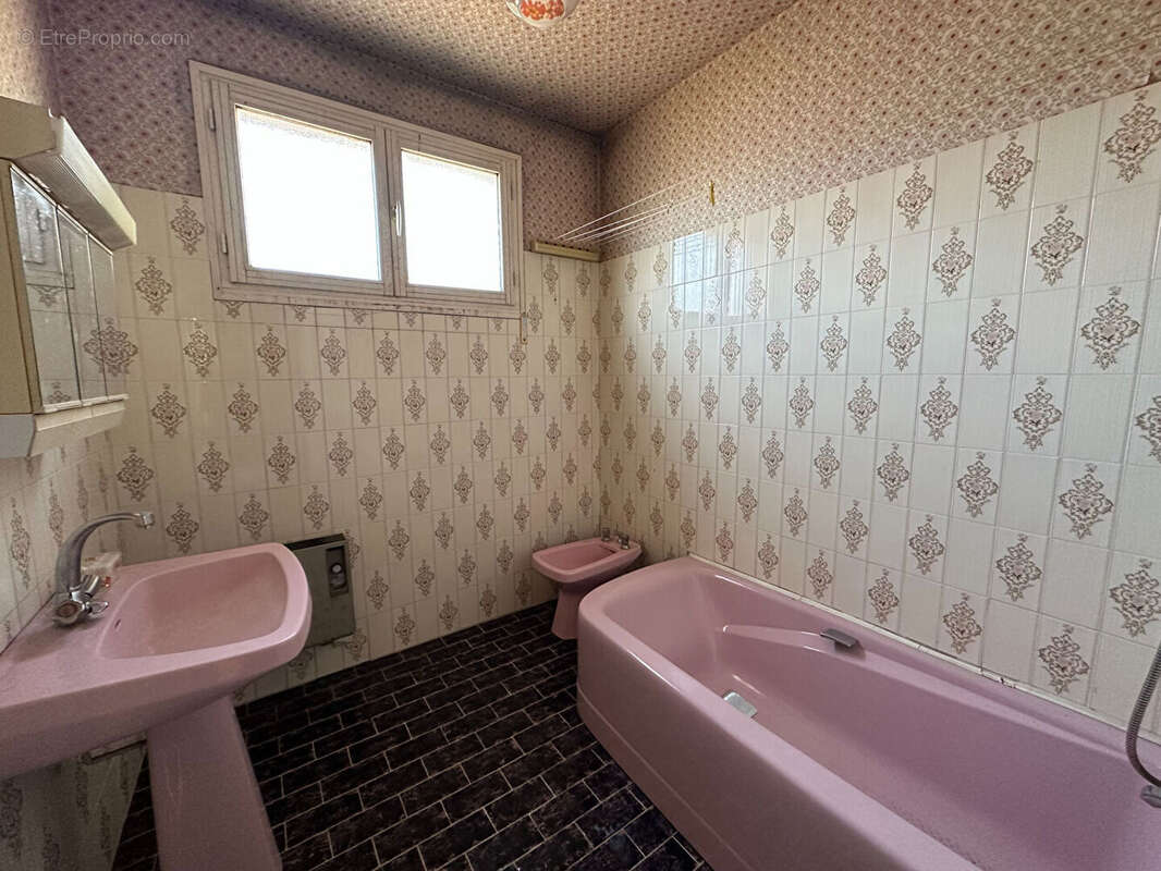 Maison à VILLEVENARD