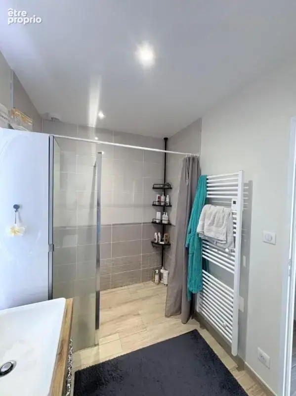 Maison récente de plain-pied - DPE A - Terrain de 920 m² - photo 12