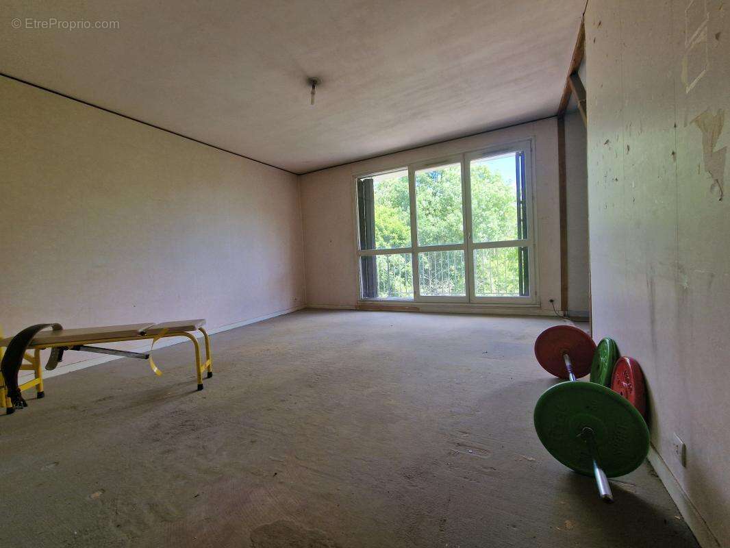 Appartement à VAIRES-SUR-MARNE