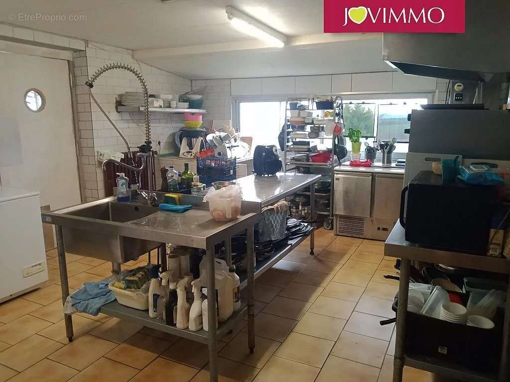 Commerce à LALIZOLLE