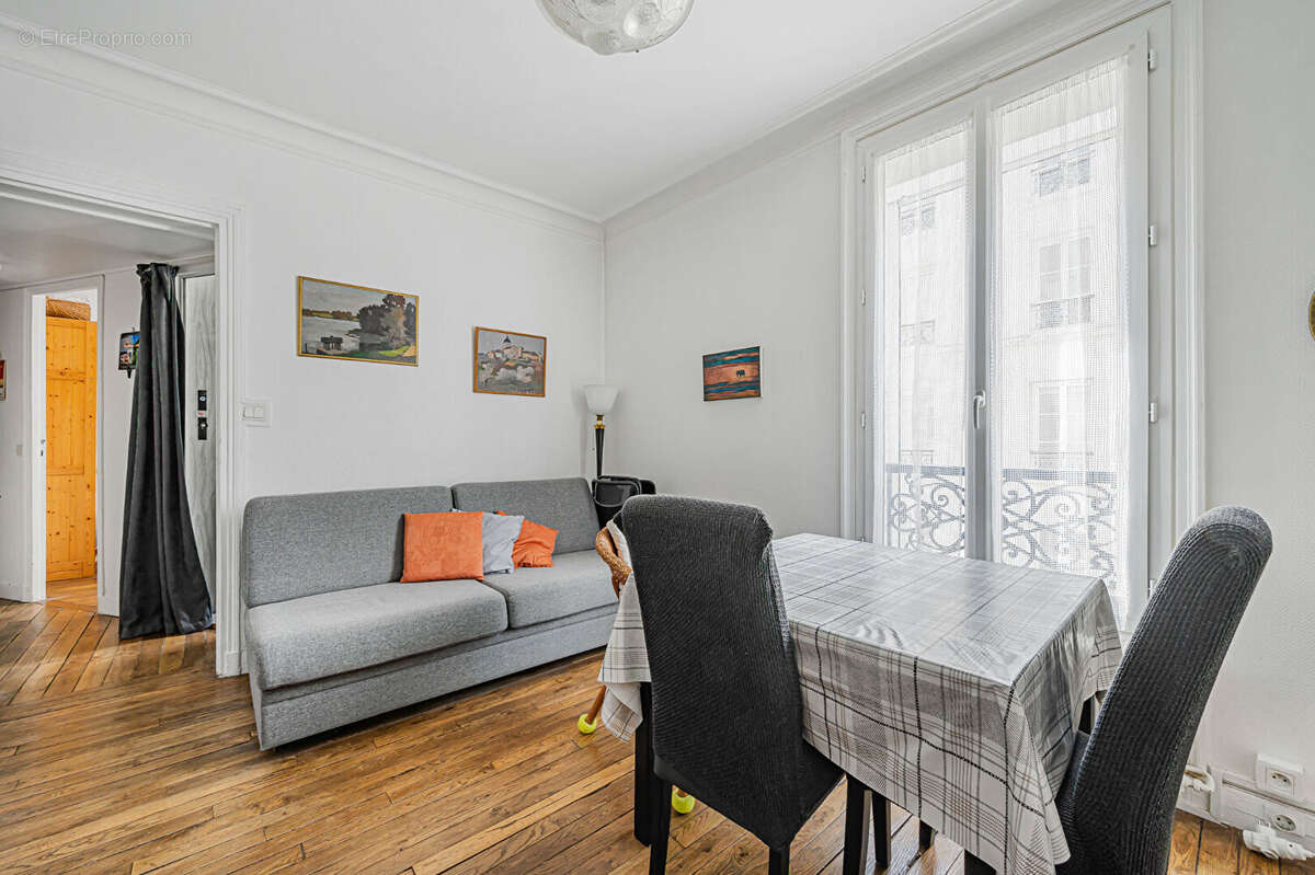 Appartement Paris 2 pièce(s) 30.22 m2 - photo 2