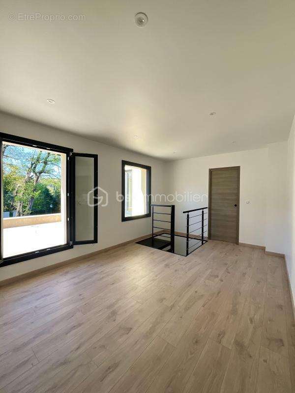 Maison à SAINT-FARGEAU-PONTHIERRY