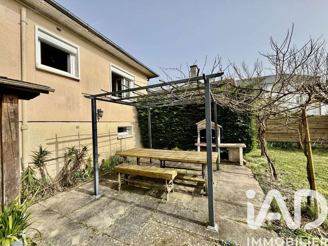 Photo 3 - Maison à SERMAISES