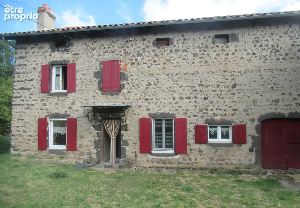 Ancienne ferme rénovée avec terrain attenant - photo 1