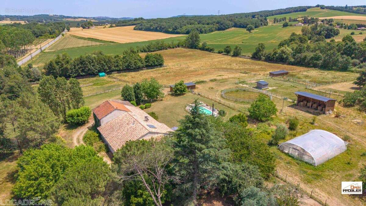 Maison à GRATELOUP-SAINT-GAYRAND