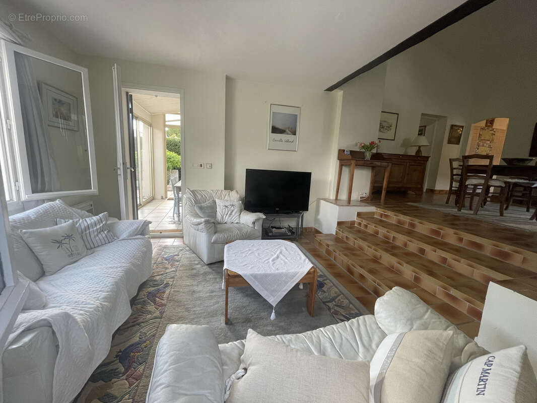 Maison à VAISON-LA-ROMAINE