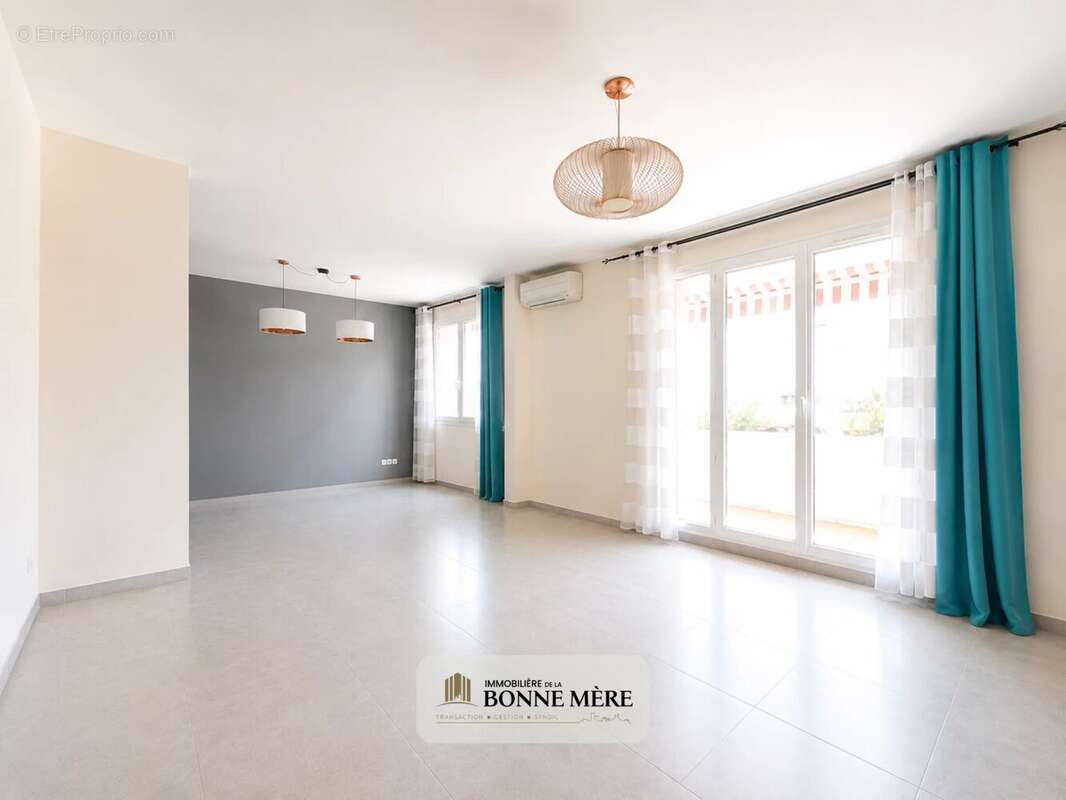 Appartement à MARSEILLE-11E