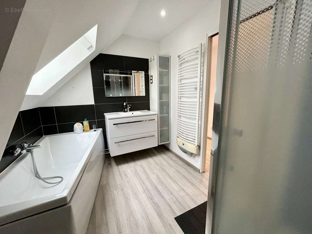 Appartement à AVESNES-LE-SEC