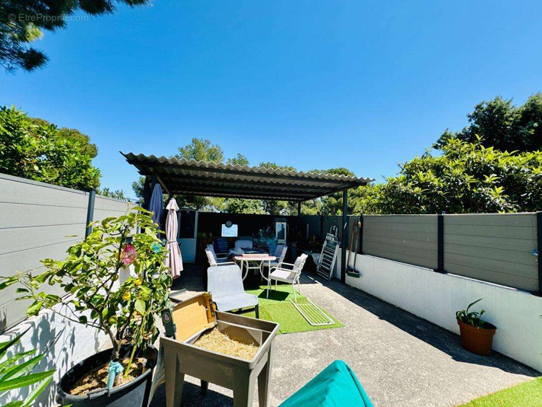 Maison à CHATEAUNEUF-LES-MARTIGUES