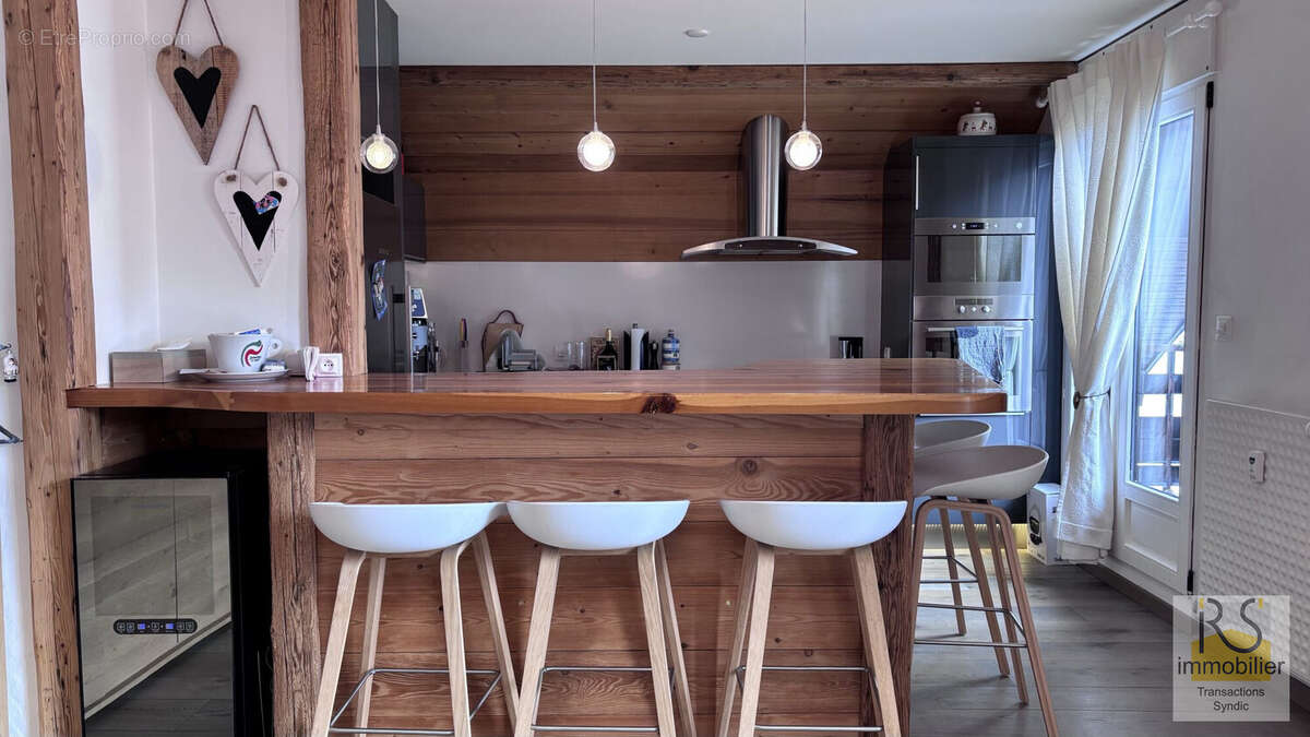 Salle à manger - Appartement à ARACHES-LA-FRASSE