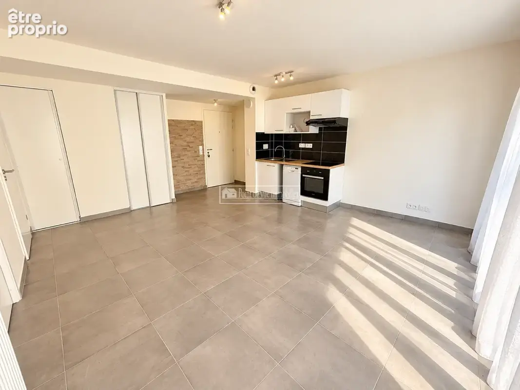 Appartement 2 pièces 42m2 + jardin 75m2 + place de parking - photo 4