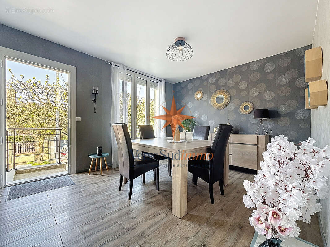 Maison à CHAMPS-SUR-MARNE