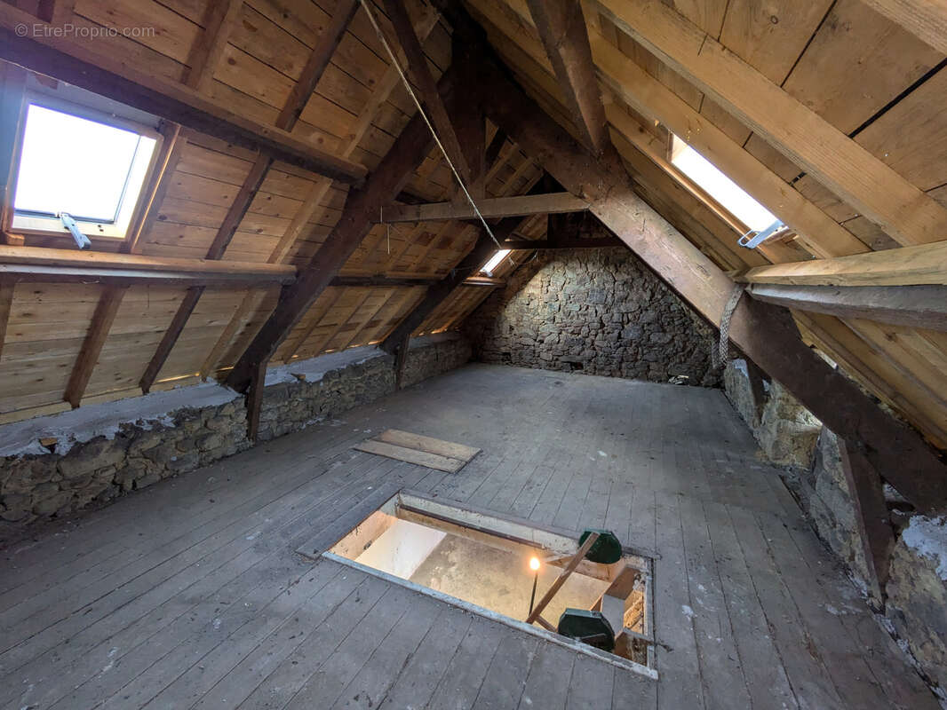 Maison à CLEGUER