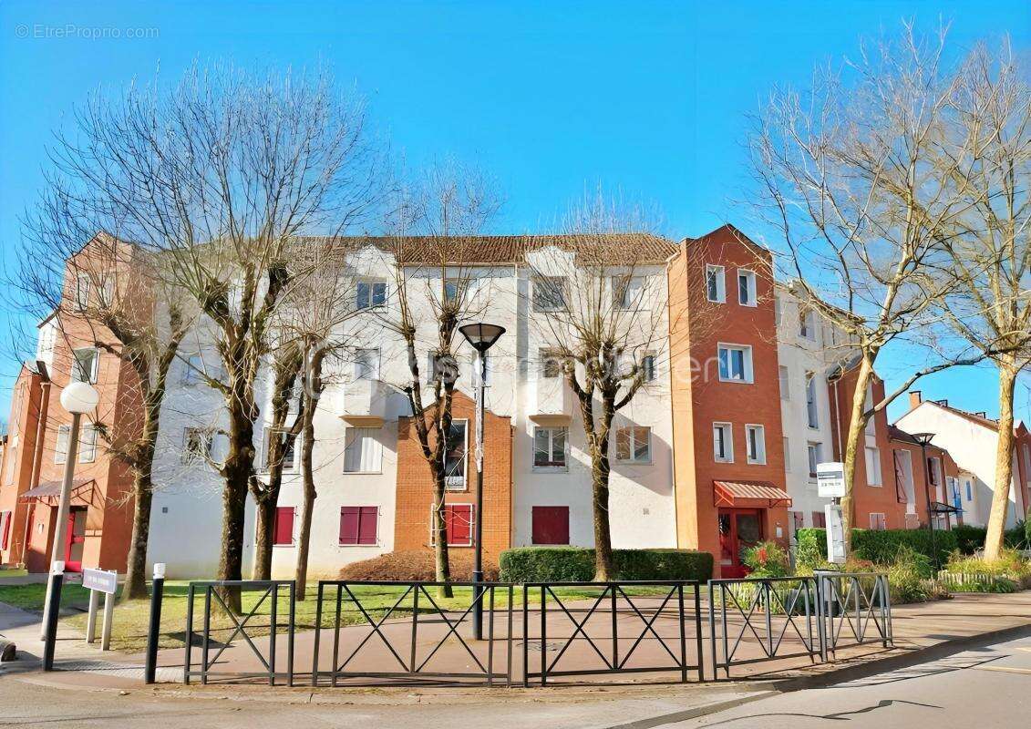 Appartement à VOISINS-LE-BRETONNEUX