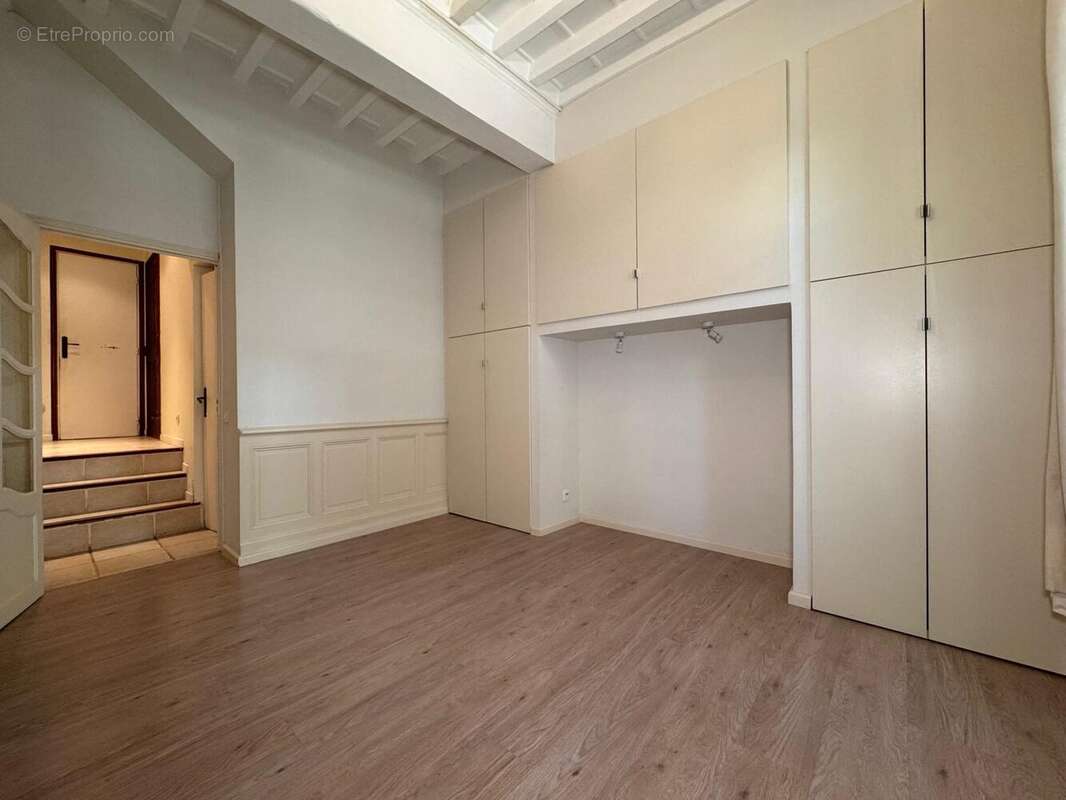 Appartement à VILLENEUVE-LES-AVIGNON