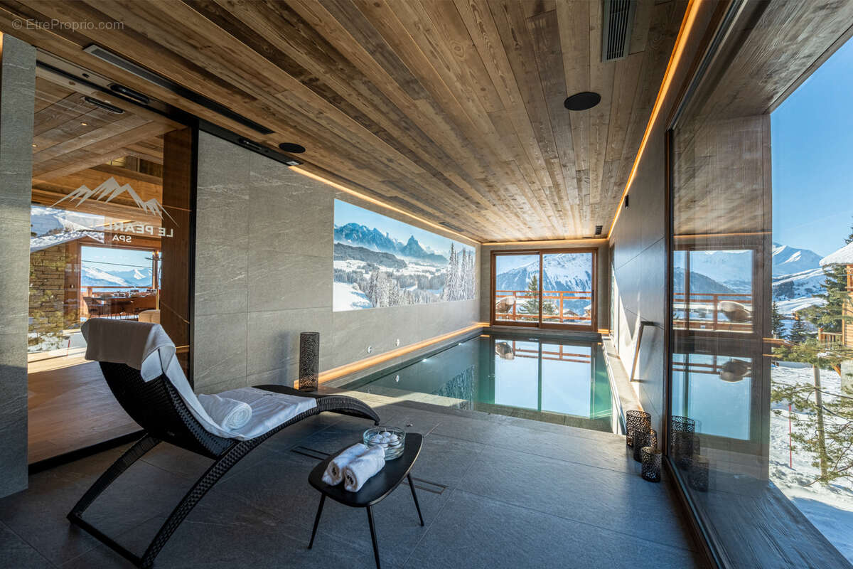 Maison à LE CHATEL