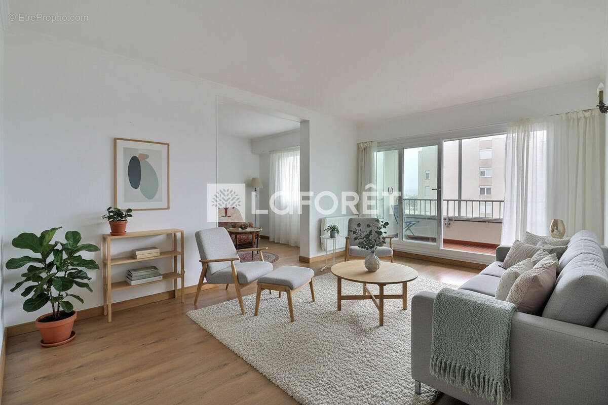 Appartement à SAINT-GRATIEN