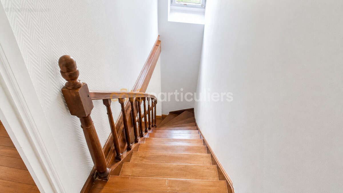 Rives de l'yon -- chaille sous les ormeaux -- ensemble immobilier --153 m2 --9 pieces -- centre bourg - photo 13