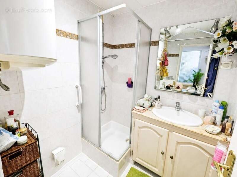 Appartement à MARSEILLE-5E