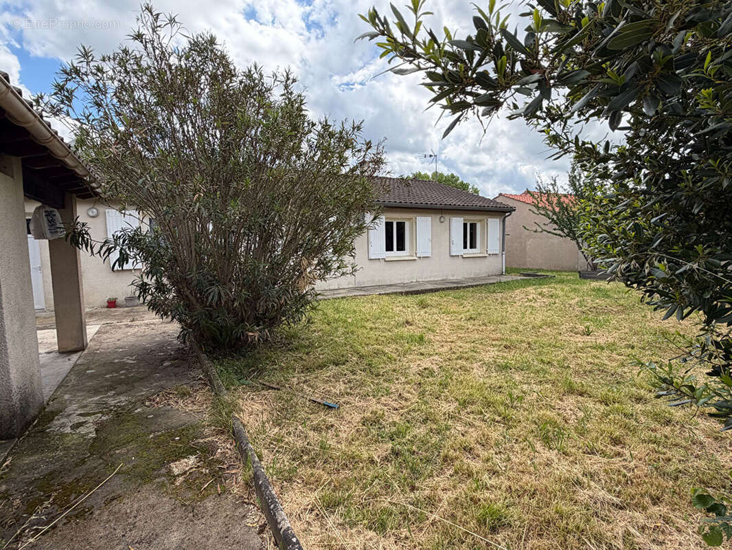 Maison Labruguiere 7 pièce(s) 115 m2 - photo 12