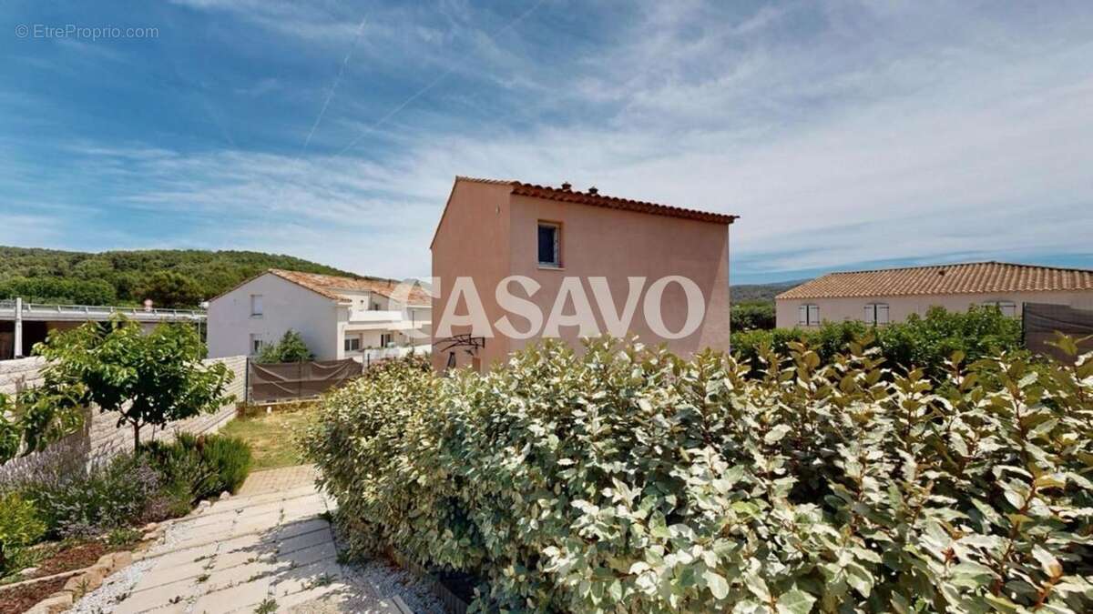 Maison à LA DESTROUSSE