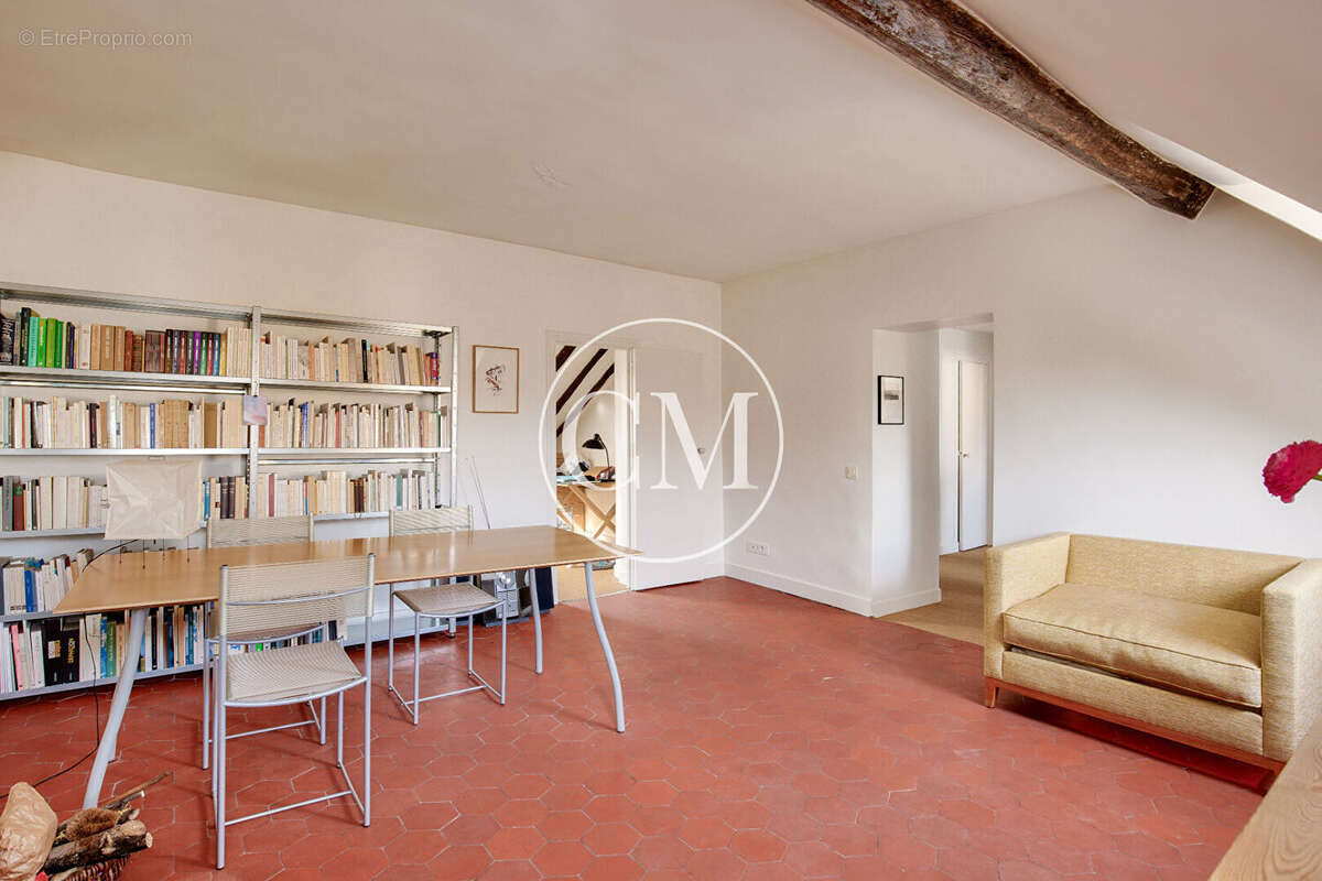 Appartement à VERSAILLES