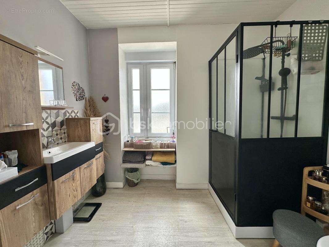 Pouldreuzic – propriété de caractère – 212 m² habitables – jusqu'à 290 m² de potentiel – 3 habitations possibles - photo 19