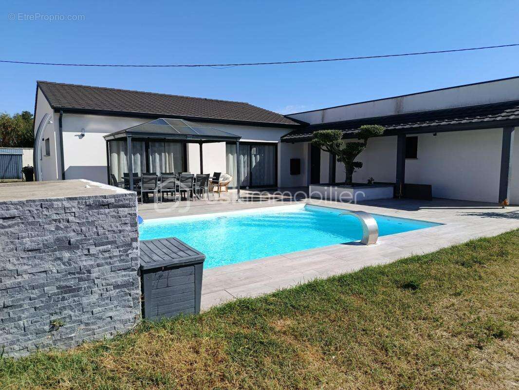 Maison à ROMANS-SUR-ISERE